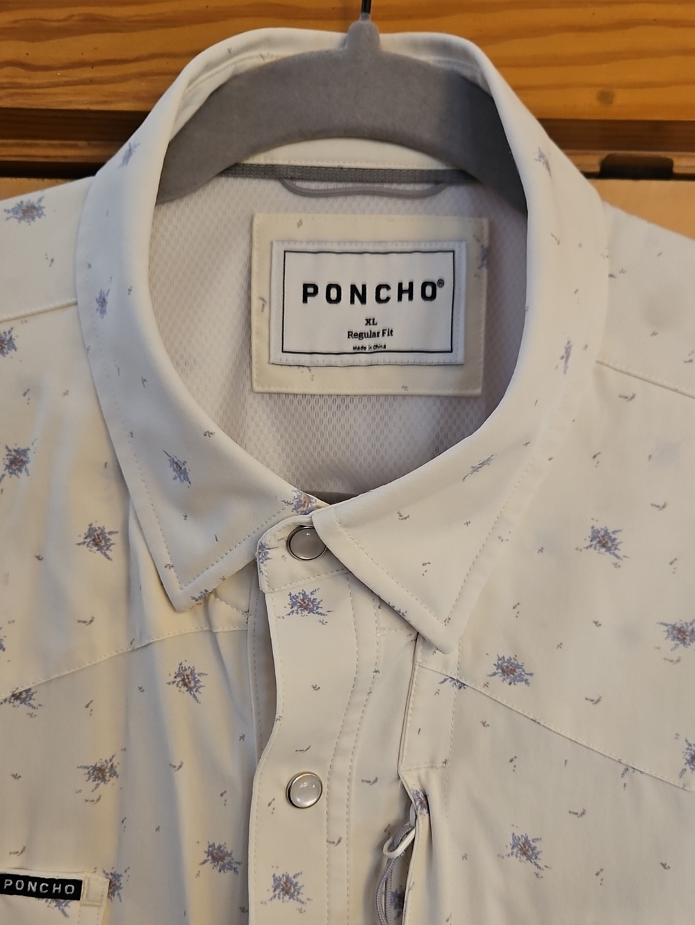 Poncho Men's White Floral Casual Button-Down Shirt